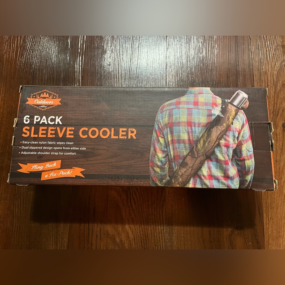 Camo Can Sleeve Cooler with Shoulder Strap (Beer?)